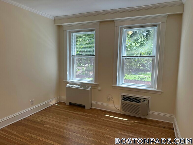 Building Photo - 22 Chauncy St