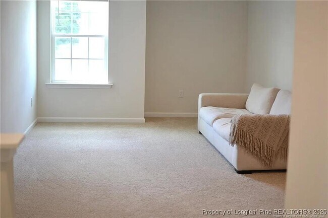 Building Photo - 2153 Clydesmill Rd