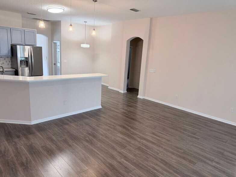 Building Photo - 3515 Laurel Mill Dr