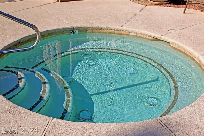 Building Photo - 8101 W Flamingo Rd