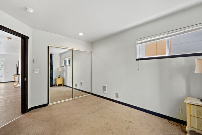 Building Photo - 804 N Motor Pl