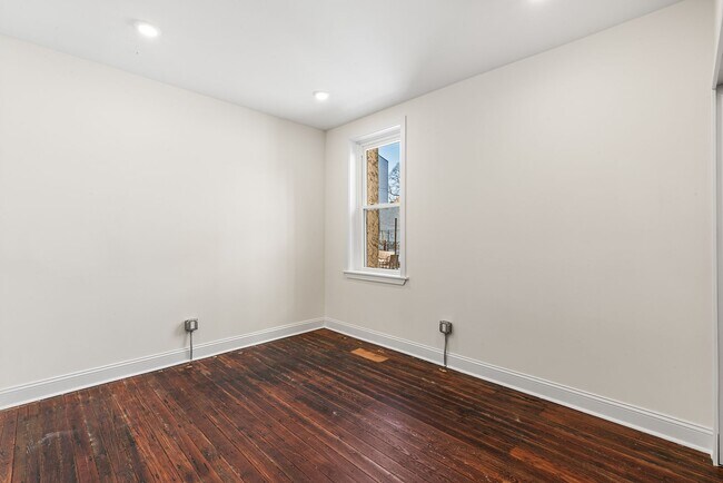 Building Photo - 3514 W Allegheny Ave