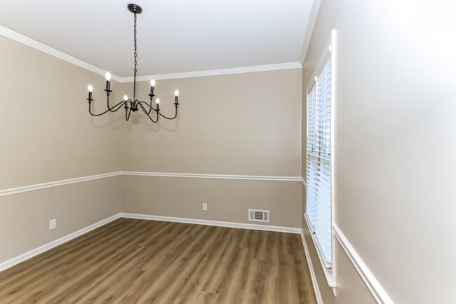 Building Photo - 1612 Carriage Hills Dr