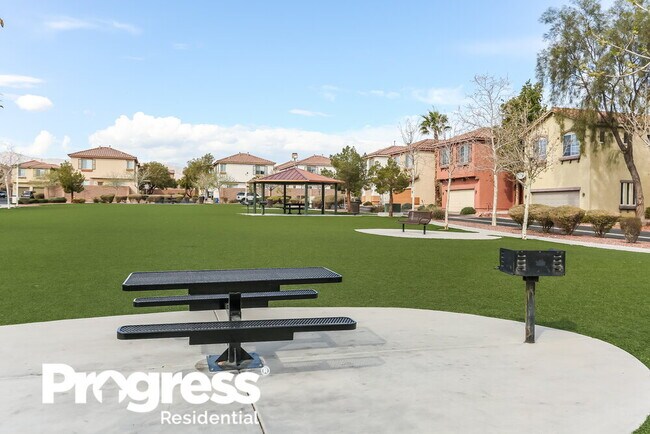 Building Photo - 8913 Trickling Springs Ct