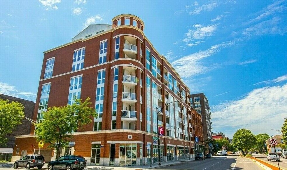 Building Photo - 1552 N North Park Avenue