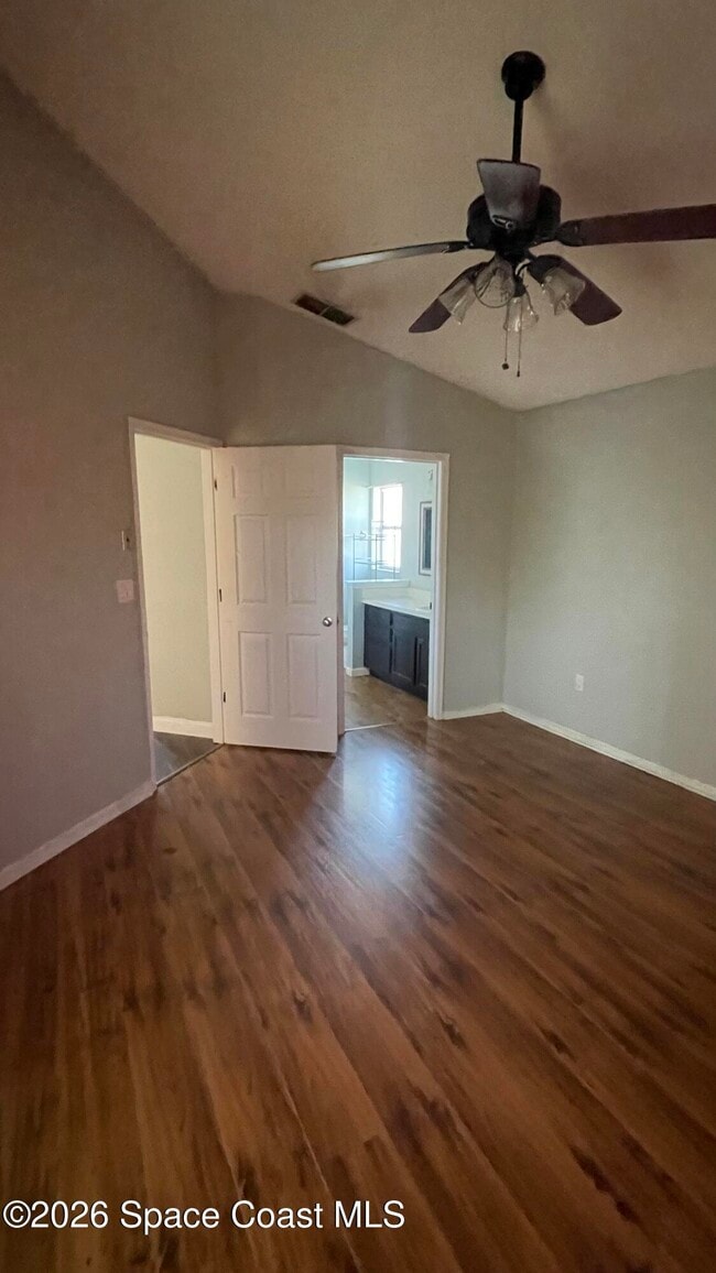 Building Photo - 2555 Street Pauls Dr