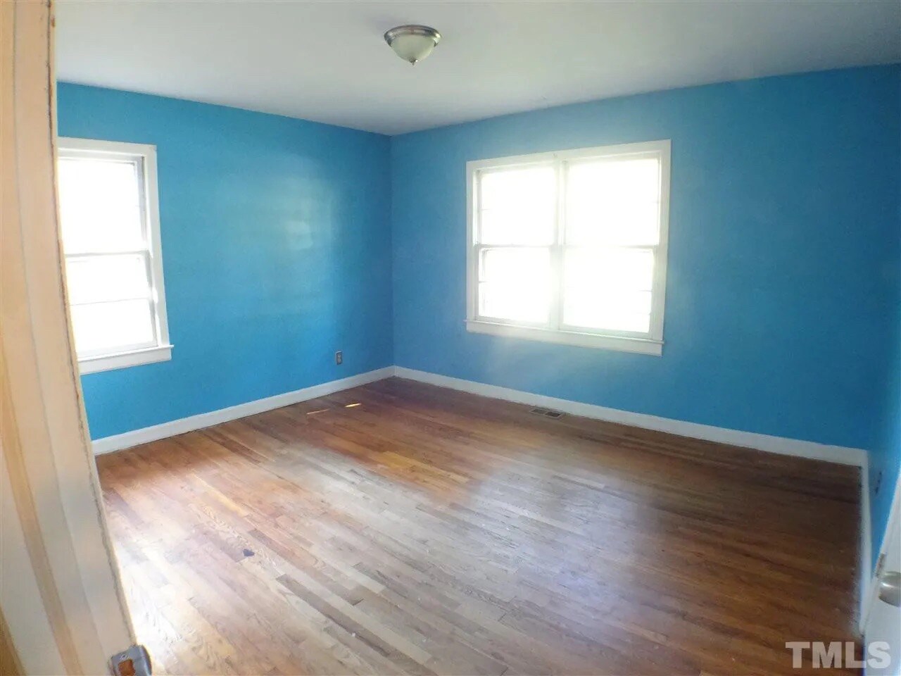 Building Photo - Room in House on Sunnybrook Rd