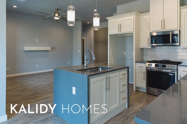 Building Photo - 512 Remington Ave