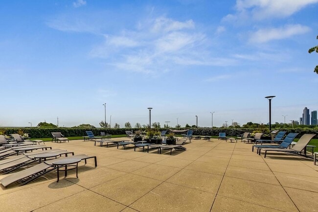 Building Photo - 155 N Harbor Dr