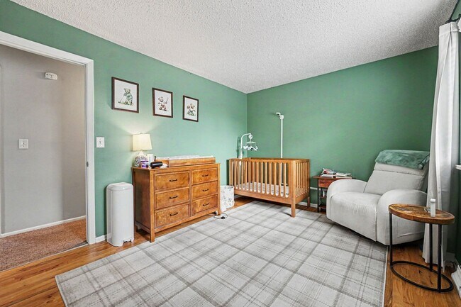 Building Photo - Gorgeous Home of Rental in Southern Gables Neighborhood!