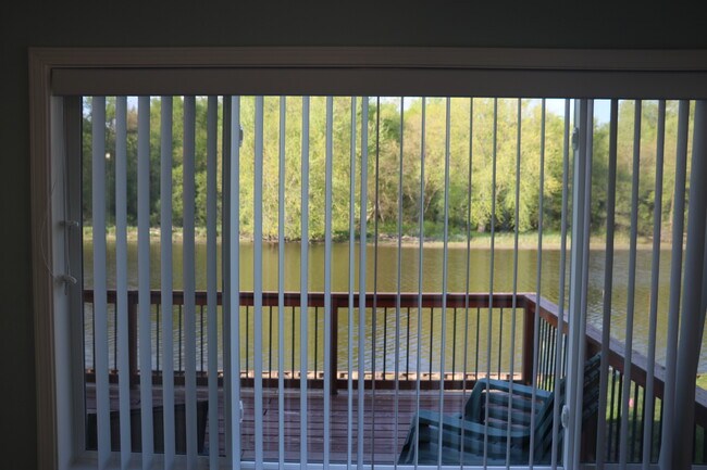 Building Photo - 42527 N Forest Ln