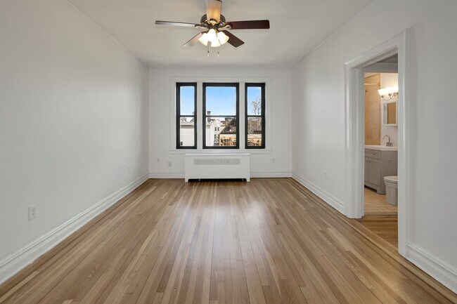 Building Photo - 56 Glenwood Ave