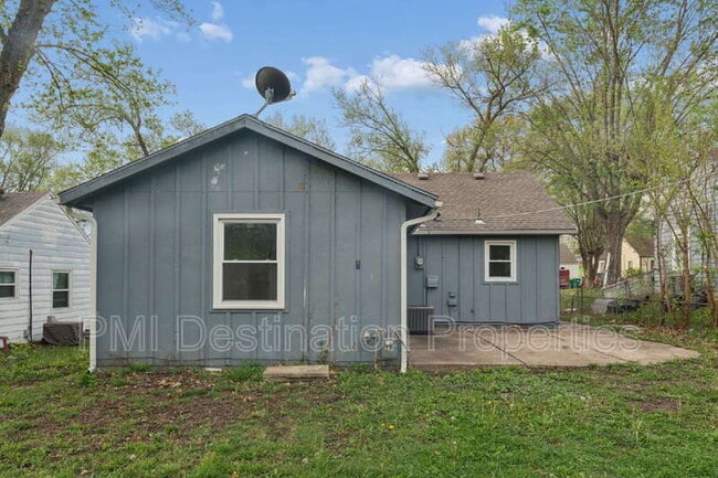 Building Photo - 5026 Locust Ave