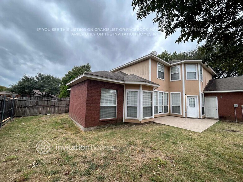 Building Photo - 2908 Olympia Dr