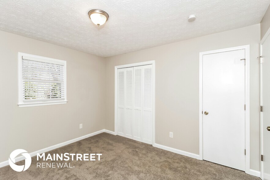 Building Photo - 112 Creekview Dr