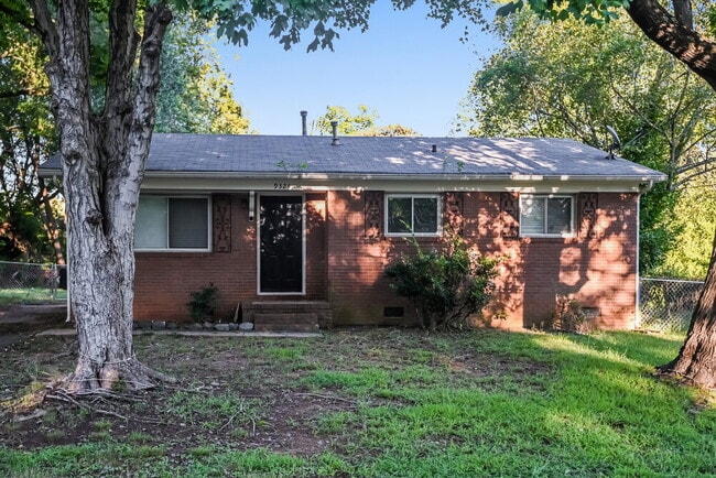 Building Photo - 9324 Edgevale Dr