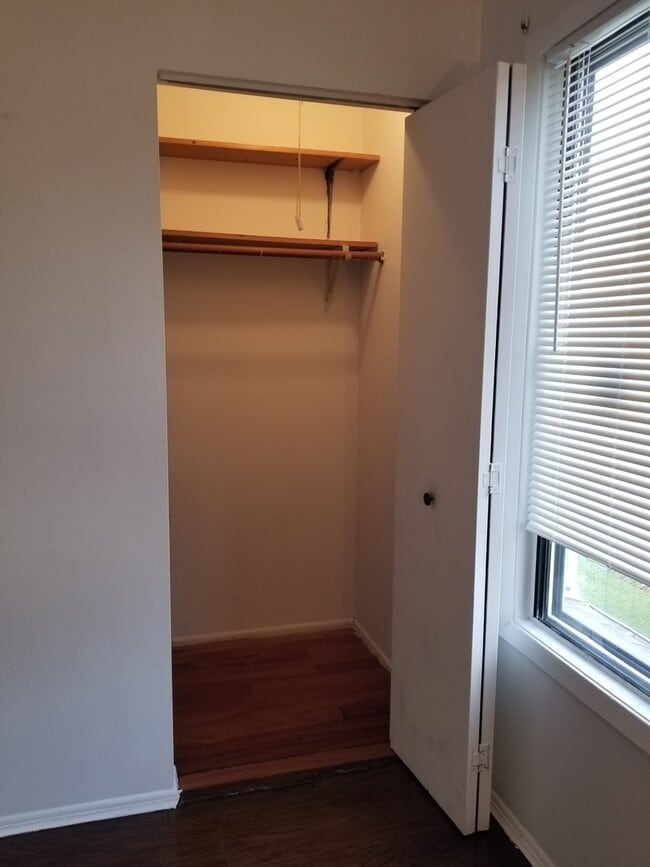 Building Photo - 333 Jefferson Ct