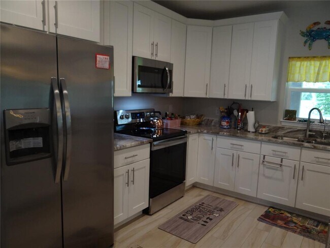 Building Photo - 500 Rio De Janeiro Ave