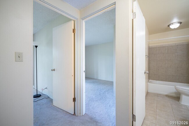 Building Photo - 47-705 Hui Kelu St #3