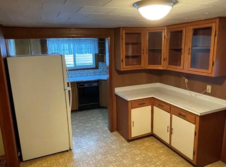 Kitchen/dining - 1112 N 7th St