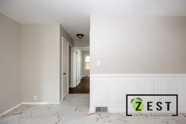 Building Photo - Charming 3-Bedroom Home Coming Soon on Det...