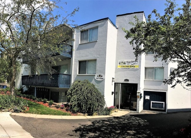 Building Photo - 824 McKinley Ave