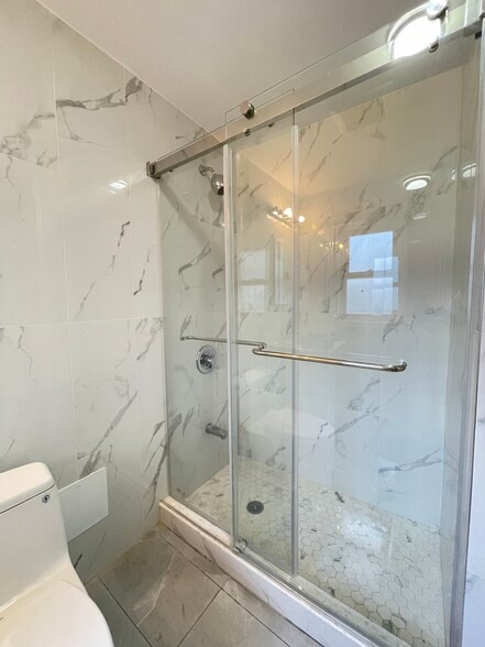 Shower - 4848 207th St
