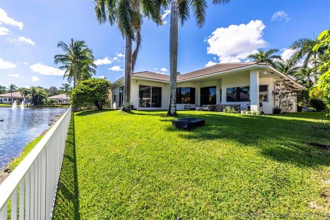 Building Photo - 11064 Canary Island Ct