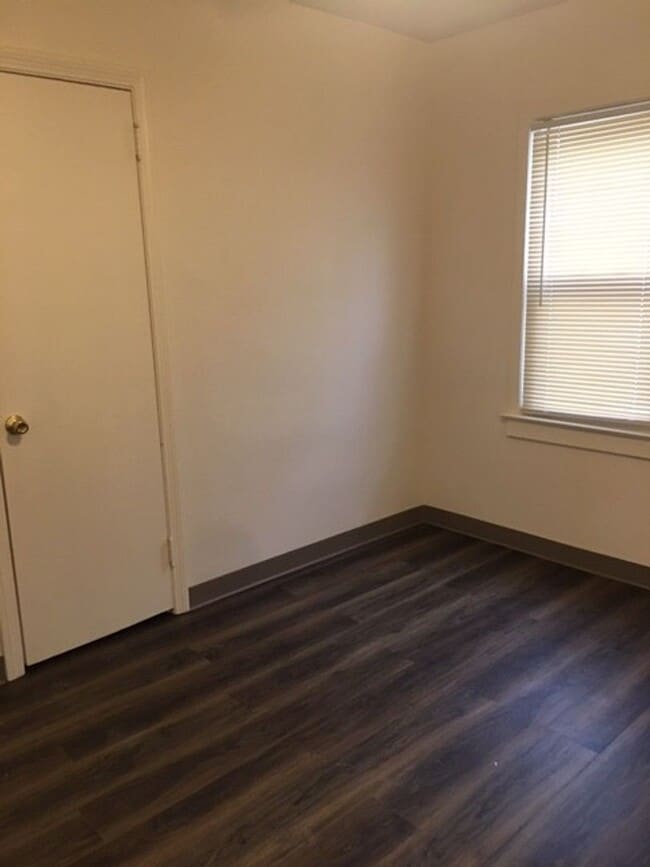Building Photo - Remodeled Two bedroom Ranch $1150 per month