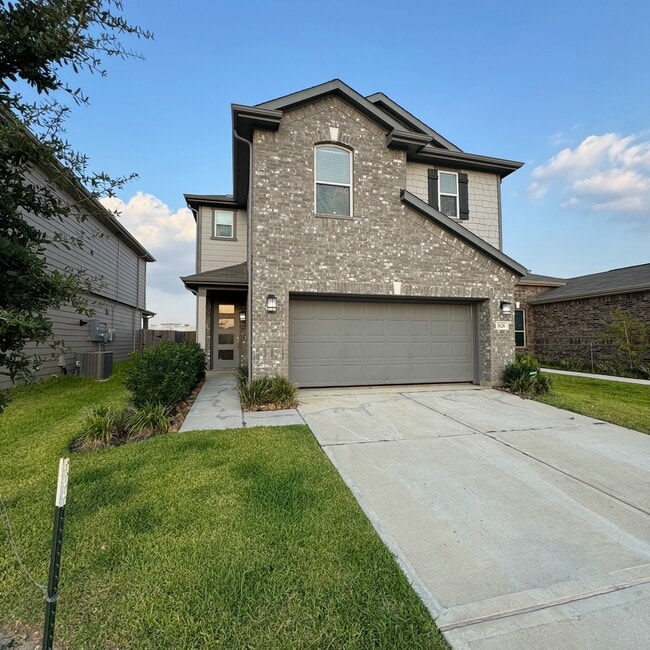 Building Photo - 5626 Smokey Bear Ln