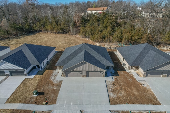 Building Photo - 836 El Dorado Dr