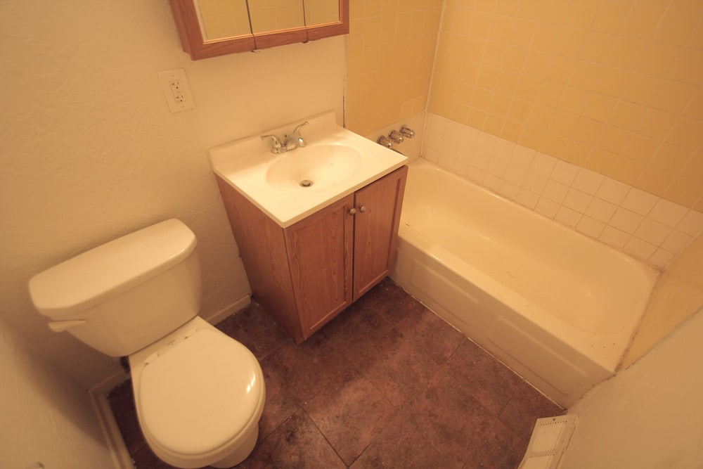 Building Photo - 419 Peebles St