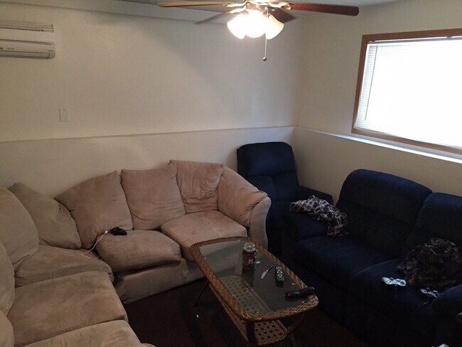 Building Photo - 103 9th Ave