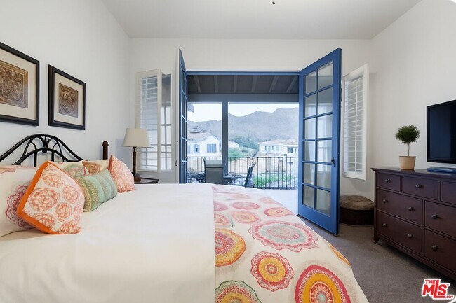 Building Photo - 77709 Tradition Dr