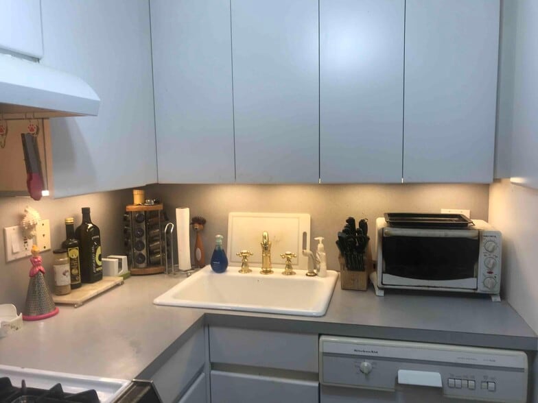 Building Photo - 520 E 81st St