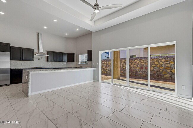 Building Photo - 13349 Cinderford Ave