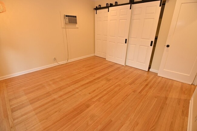 Building Photo - 1394 Forrestal Ave