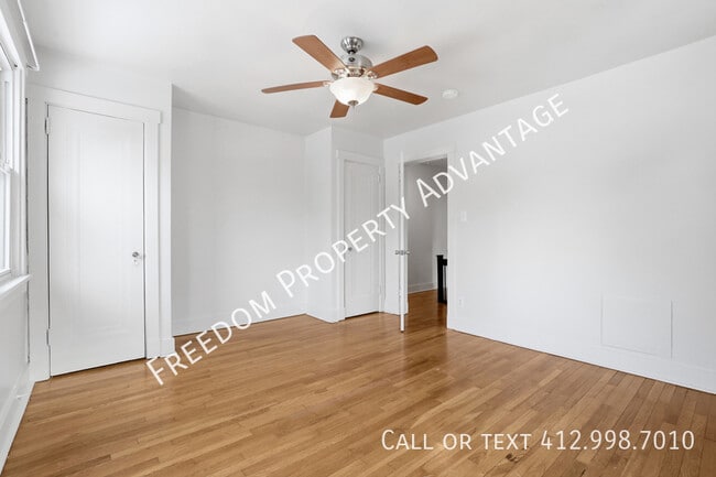 Building Photo - 755 Shady Dr E