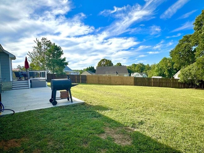 Building Photo - 591 Copper Creek Dr