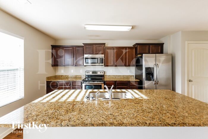 Building Photo - 108 Rosegate Dr