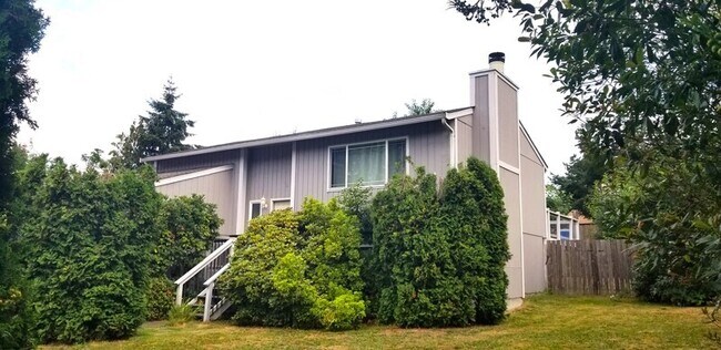 Primary Photo - 4221 152nd Pl SW
