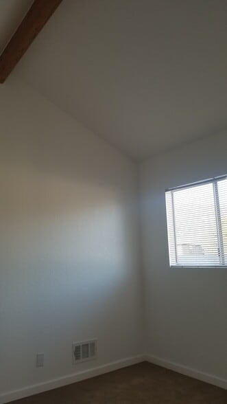 Vaulted Ceiling in Bedrooms and Living Room - 129 S Voluntario St