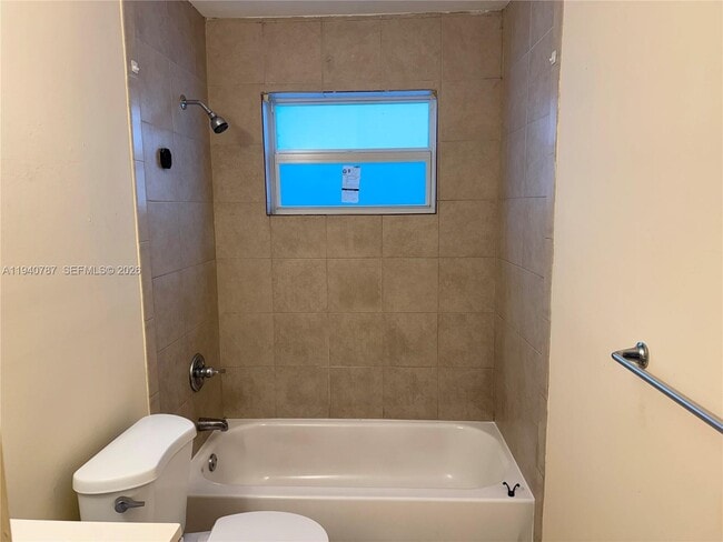 Building Photo - 1200 NW 9th St