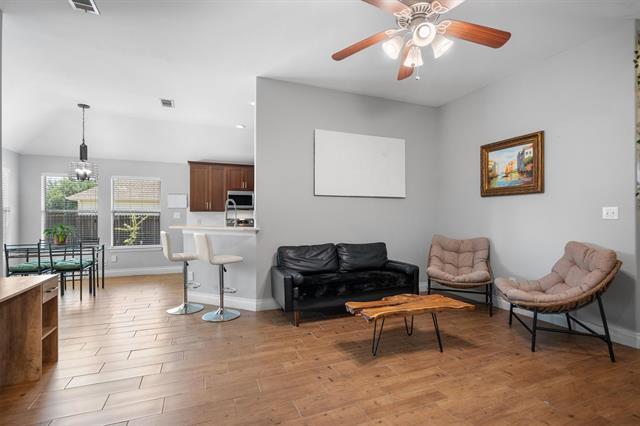 Building Photo - 144 Price Cir
