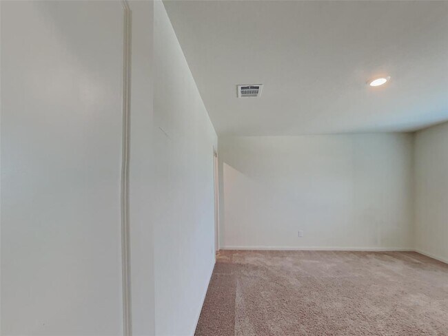 Building Photo - 105 Pettigrew Ct