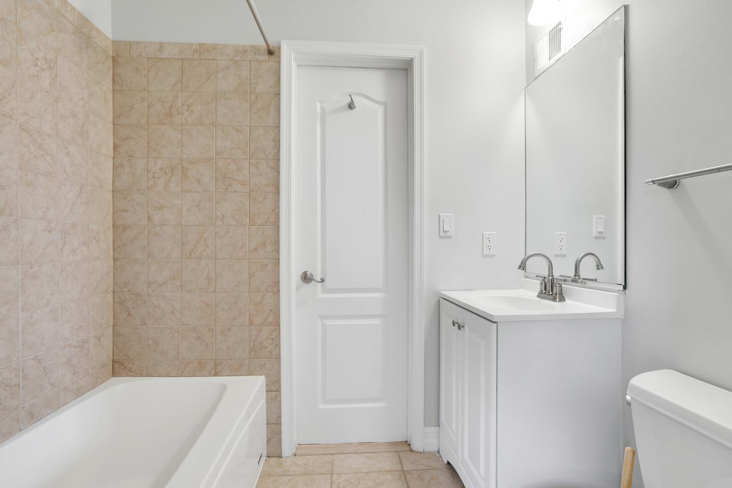 Building Photo - Modern & Spacious Rental in the Heart of Washington, DC!