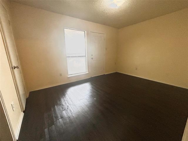 Building Photo - 2303 Lido Ln