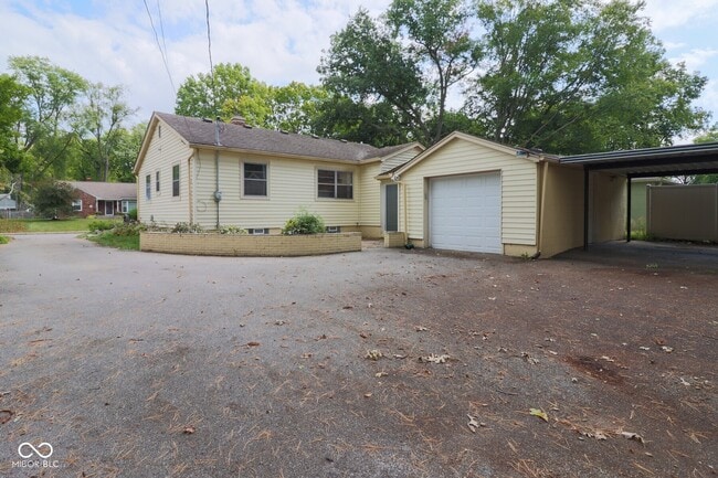 Building Photo - 5608 Indianola Ave