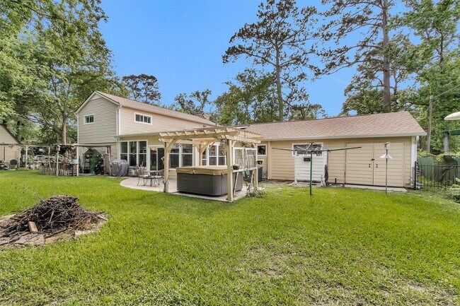 Building Photo - 628 Bullfrog Ln