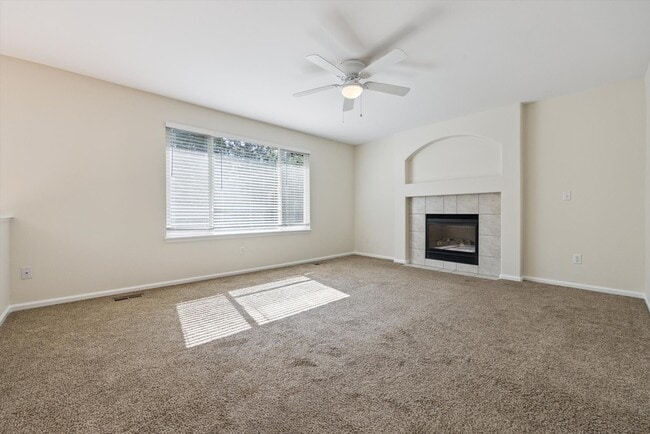 Building Photo - 4952 Tarcoola Ln